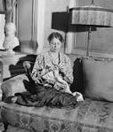 Eleanor Roosevelt knitting